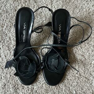 Vintage flower leather wrap heels